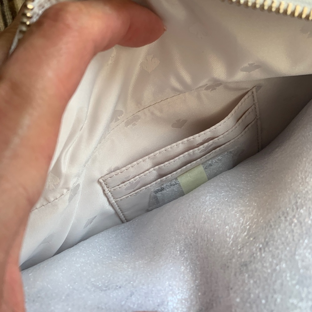 Authentic KATE SPADE pebbled leather logo 2 zips Beltbag - Picture 7 of 11